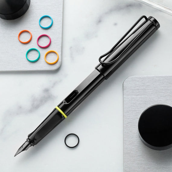 LAMY safari Fountain Pen - all black-multi ring set (Special Edition)
