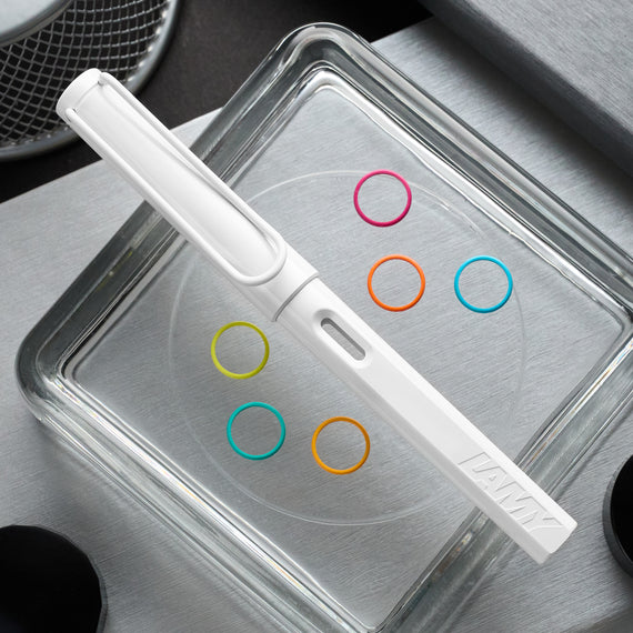 LAMY safari Fountain Pen - all white-multi ring set (Special Edition)