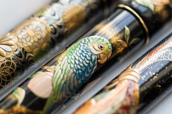 Namiki Yukari Royale Maki-e Fountain Pen - Parrot with Peach