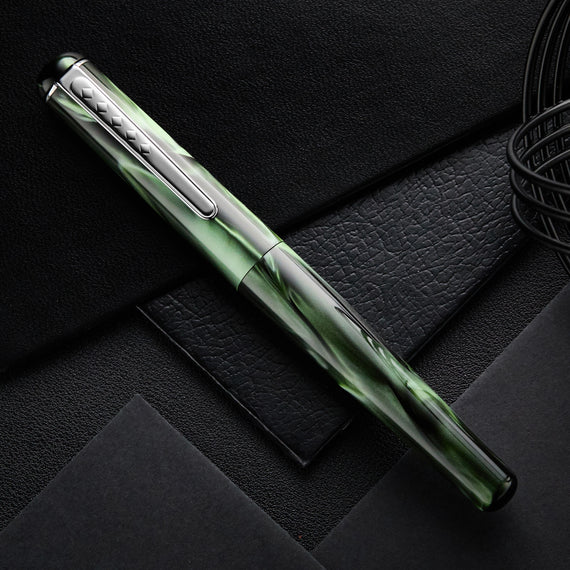 Tom Hessin Charles Fountain Pen - Highland Green